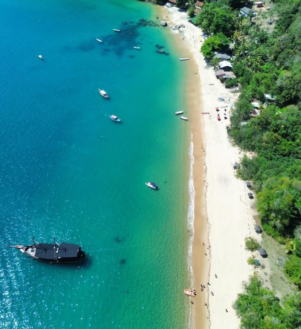 lancha-exclusiva-para-casal-em-paraty-rj-1.jpg