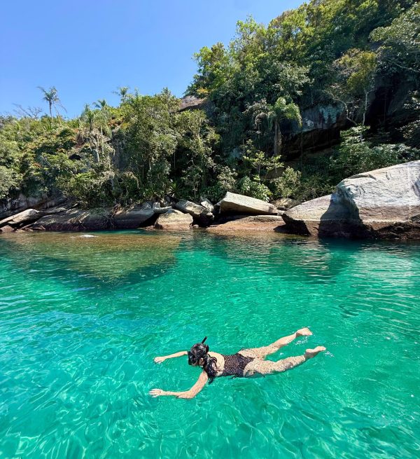 ilha-dos-cocos-paraty-lancha-privativa.jpg