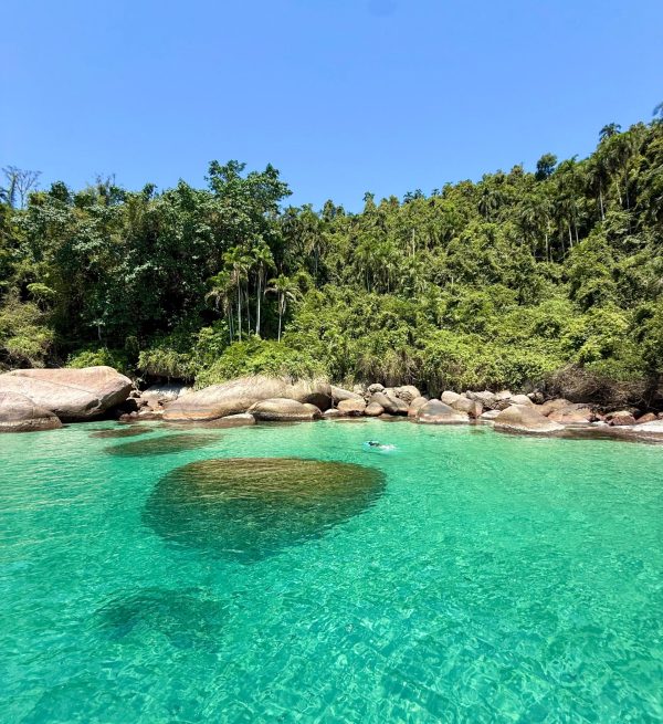 lagoa-azul-paraty-rj-passeio-de-lancha-exclusivo.jpg